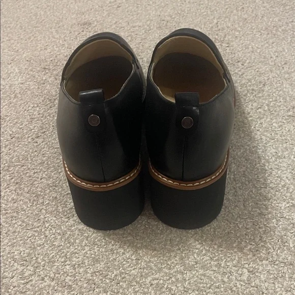 Like New Naturalizer Carbaret Loafers Size 8 - Picture 4 of 6